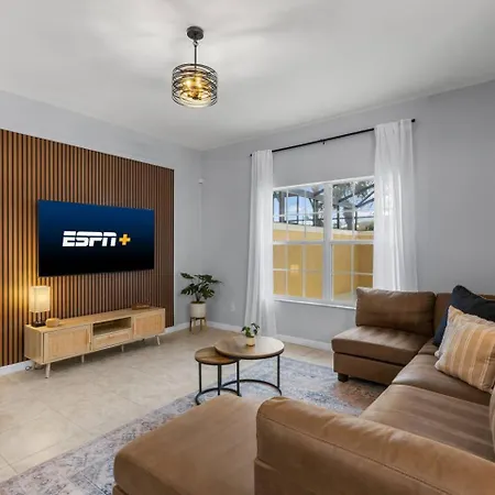 Charming Family Retreat W Pool & Bbq Near Disney